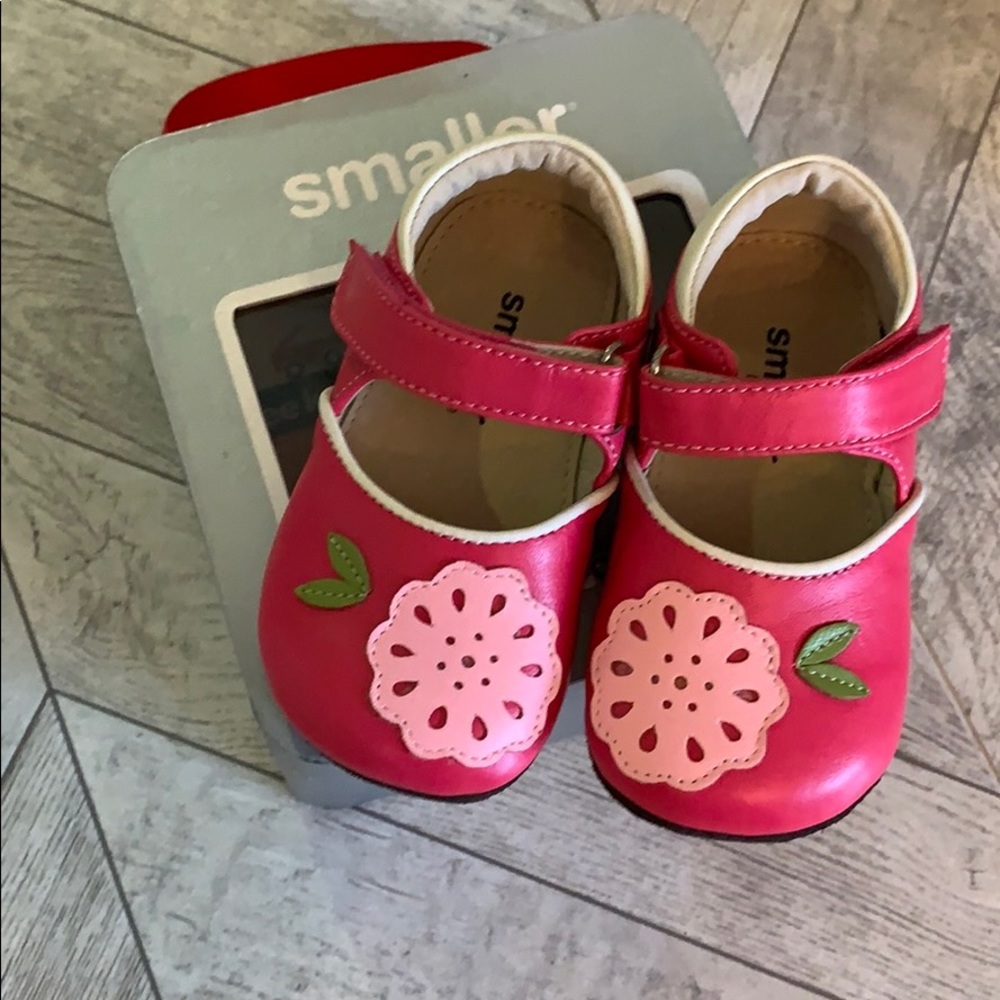 See Kai Run Girls 18-24 months leather shoes